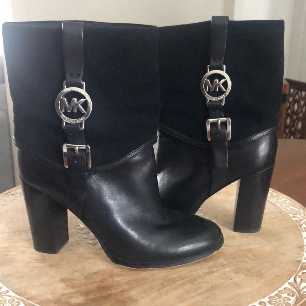 Michael Kors Fulton Harness Signature Boots